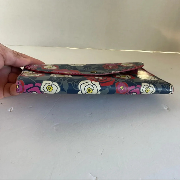 Fossil Floral Passport Leather Wallet & Zip Up For 6 cards Compartment . - Picture 11 of 14